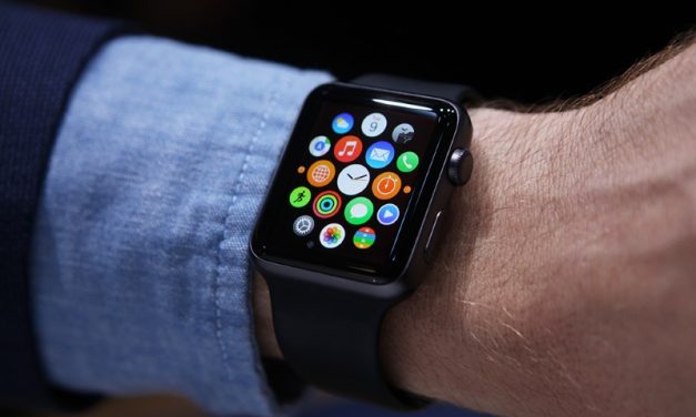 اپل watchOS 2.2.2 جهت رفع باگ ها منتشر کرد