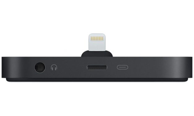 هنوز هم می شود هم آهنگ گوش داد و هم آیفون را شارژ کرد!