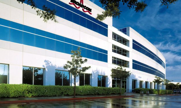 اپل و برادکام در حال کار بر روی یک سیستم سفارشی شارژ بی سیم