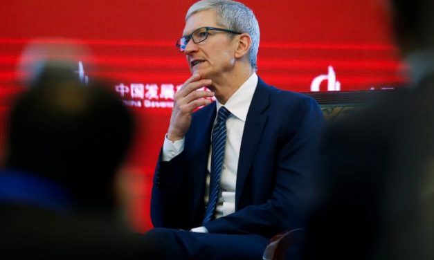 تیم کوک از مزیت های جهانی شدن صحبت می کند