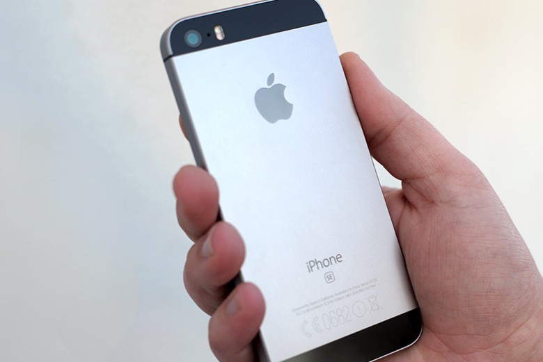 بازگشت آیفون اس ئی استوک به اپل