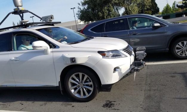 خودرو لکسوس تحت آزمایش برنامه رانندگی خودکار اپل در خیابان شناسایی شد